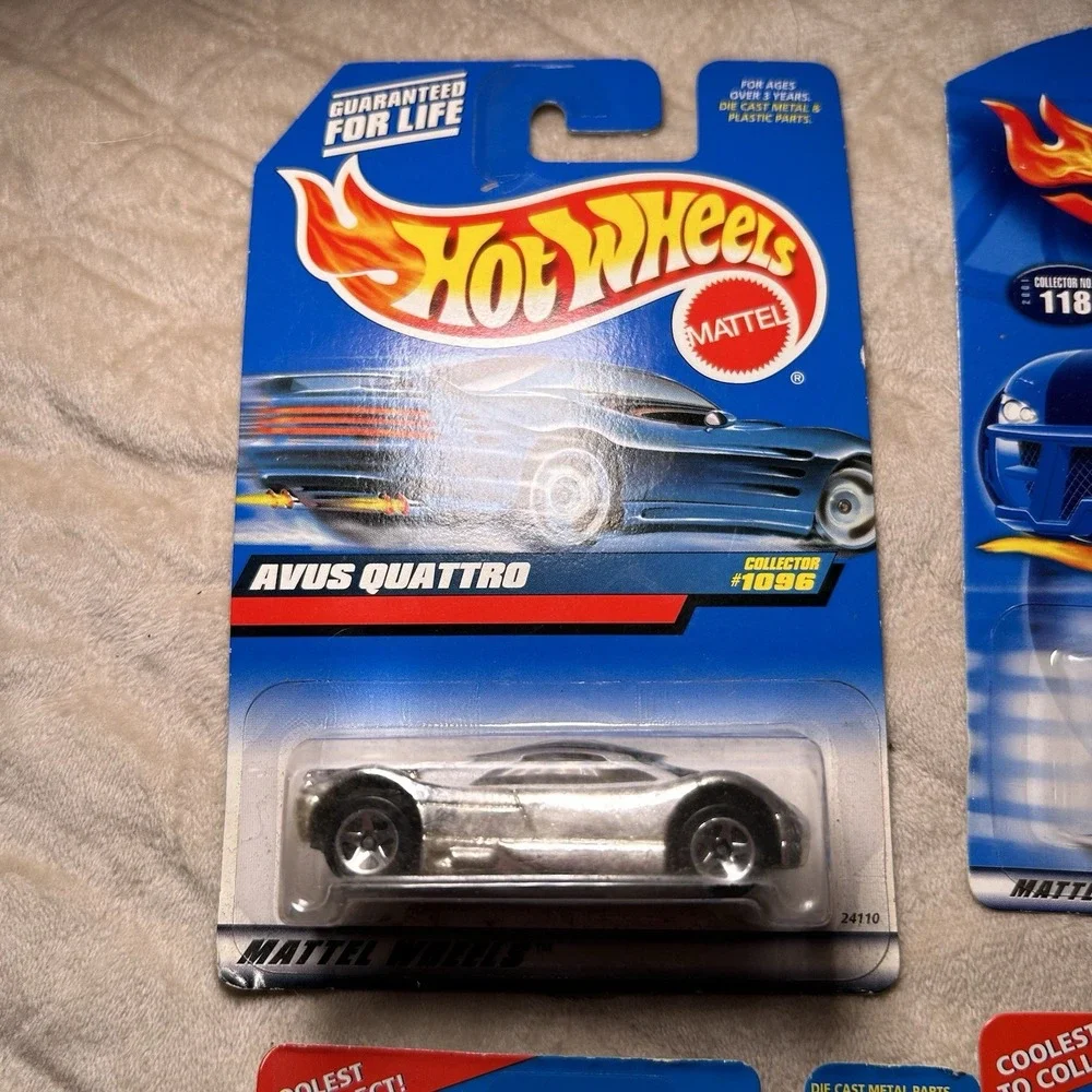 Hot‎ Wheels Set Of 4 Cars Diecast 1:64 NIB #1096 #118 #471 #494
